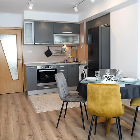 Bright & Comfy 1br Flat In Levski District - By Flat Mаnаger Апартамент Варна